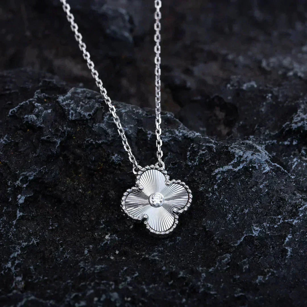 [Clover Jewelry]クローバー 15MM ダイヤモンドレーザーネックレス シルバー