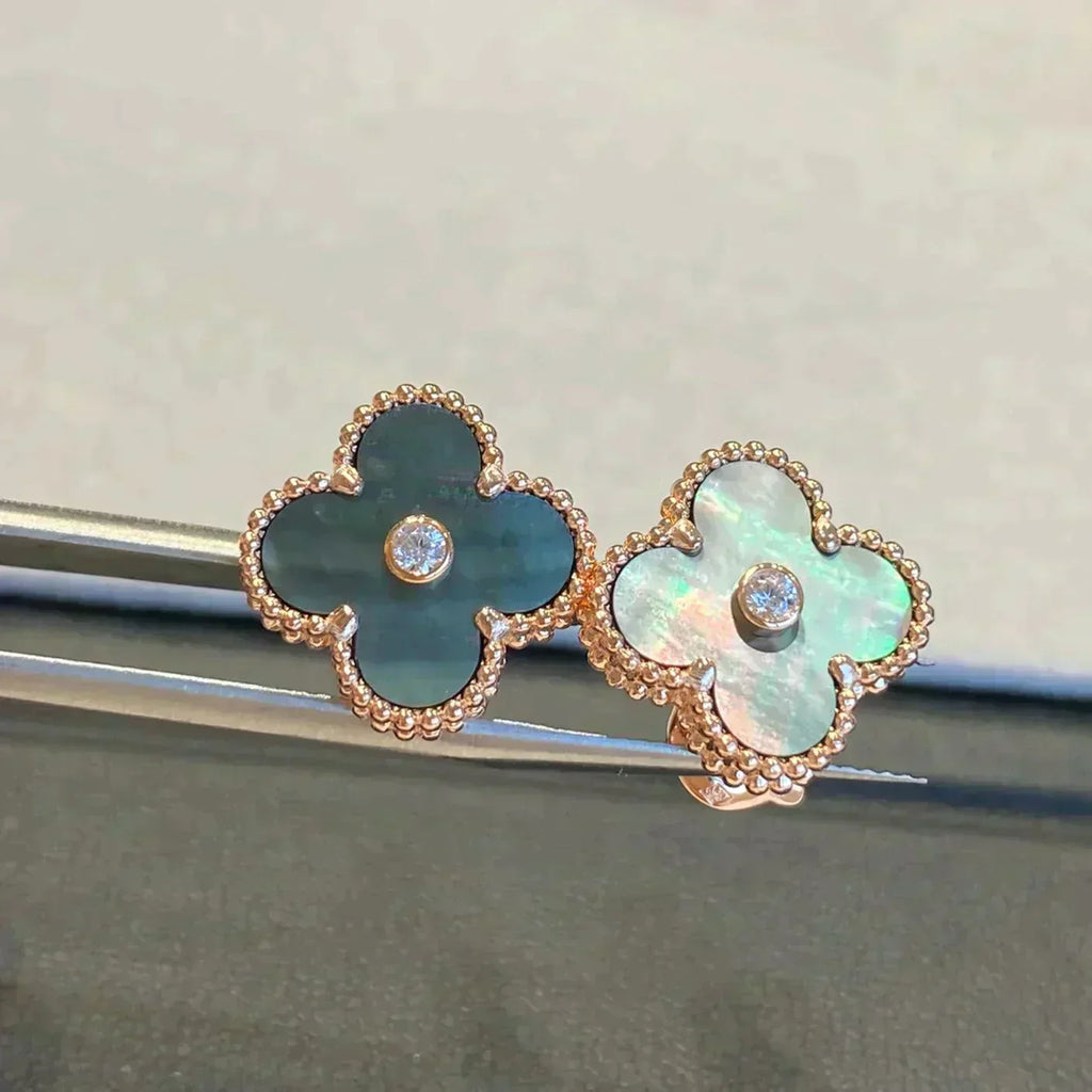 [Clover Jewelry]クローバーミディアム 1モチーフ グレーMOP ダイヤモンドピアス