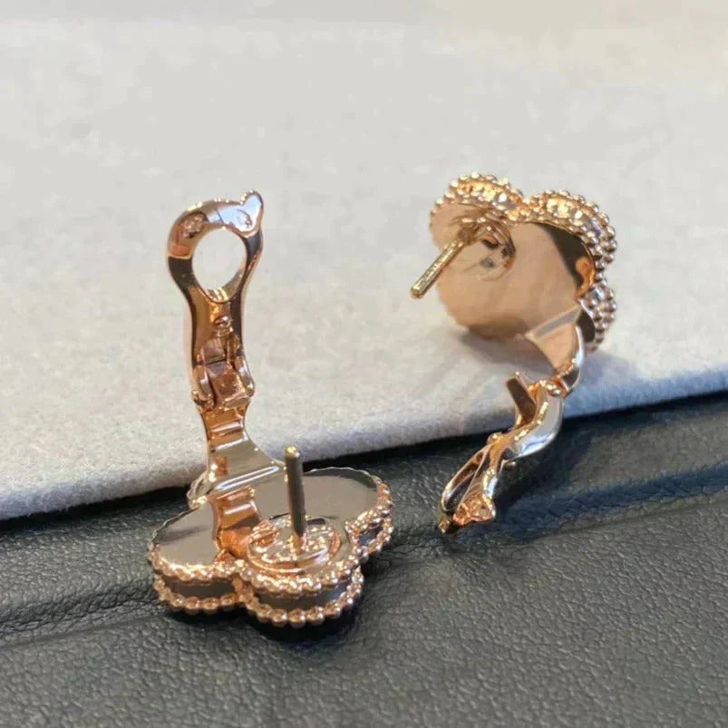 [Clover Jewelry]クローバーミディアム 1モチーフ グレーMOP ダイヤモンドピアス