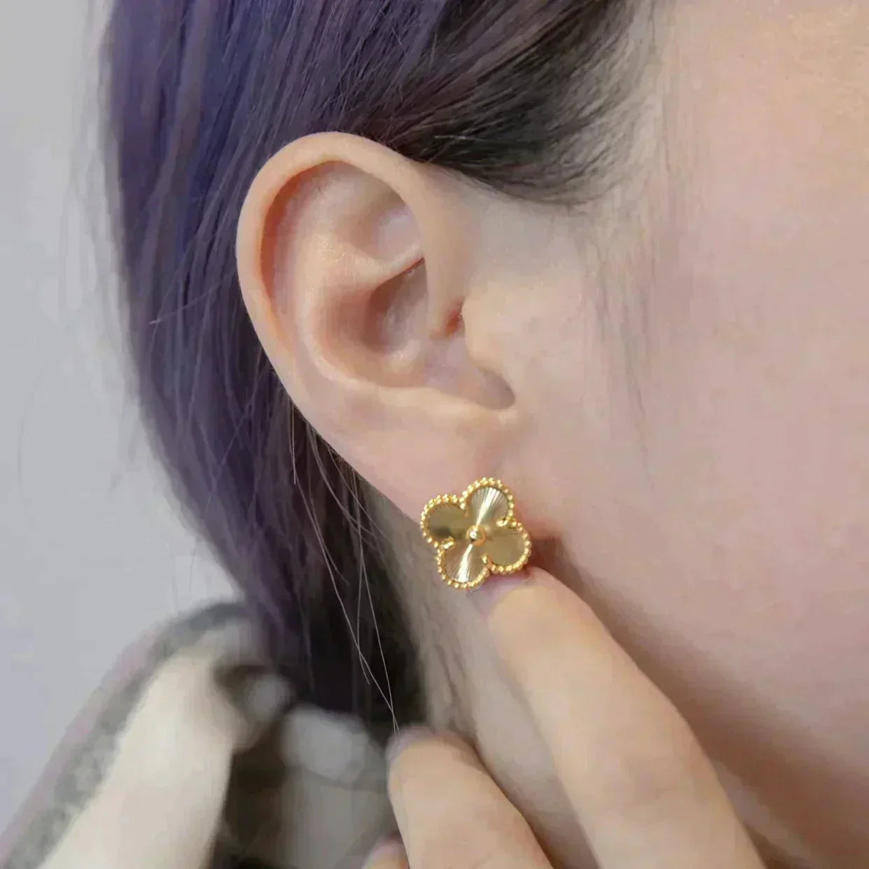 [Clover Jewelery]CLOVER MEDIUM 1 MOTIFS LASER EARRINGS