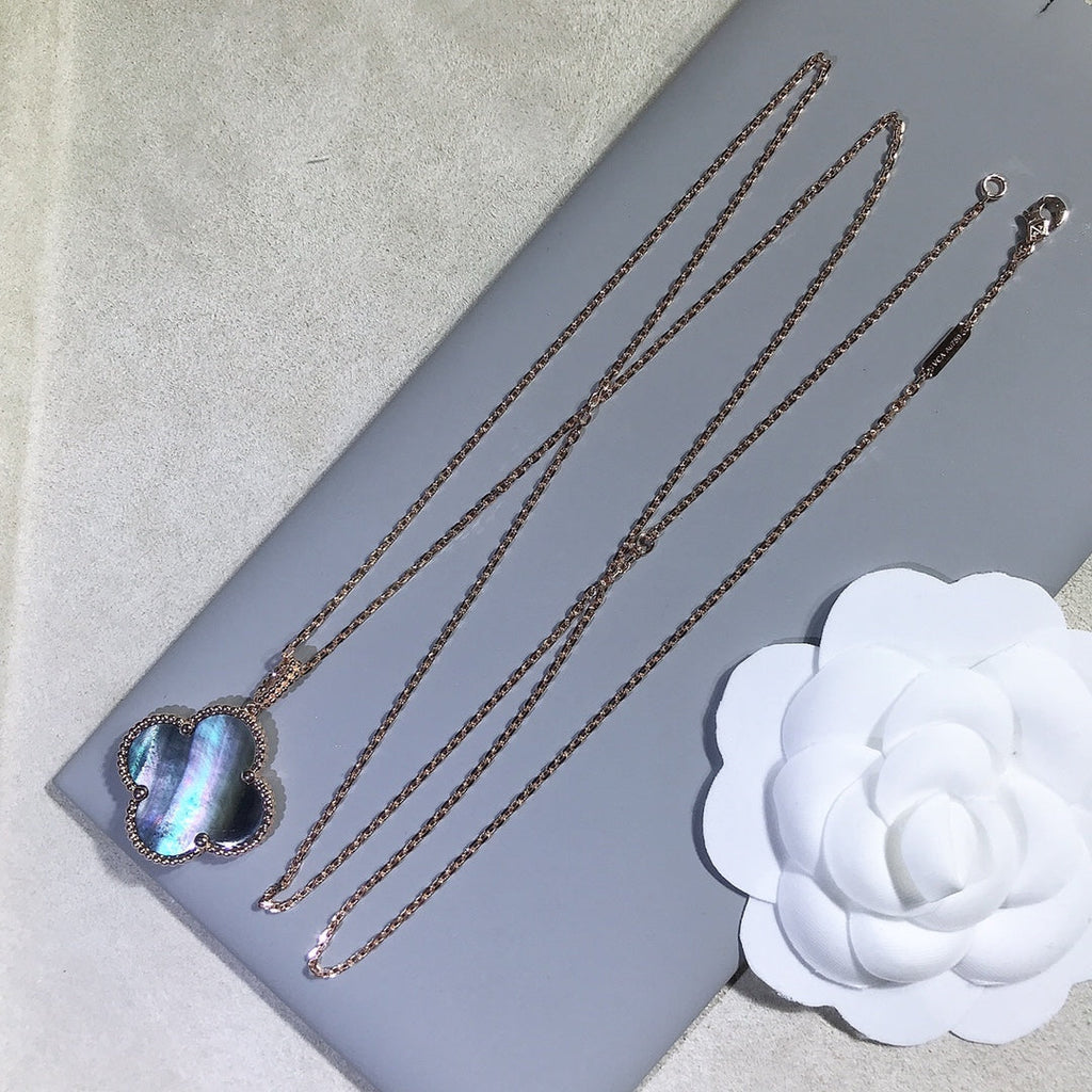 [Clover Jewelry]CLOVER 25MM GOLD DUNKEL MOP GROSSE KLEEB LILIE HALSKETTE