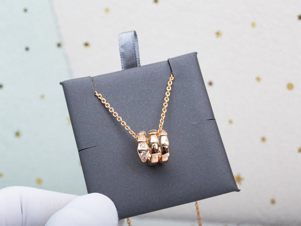 [Clover Jewelry]セルペンティ ピンクゴールド ネックレス ダイヤモンド