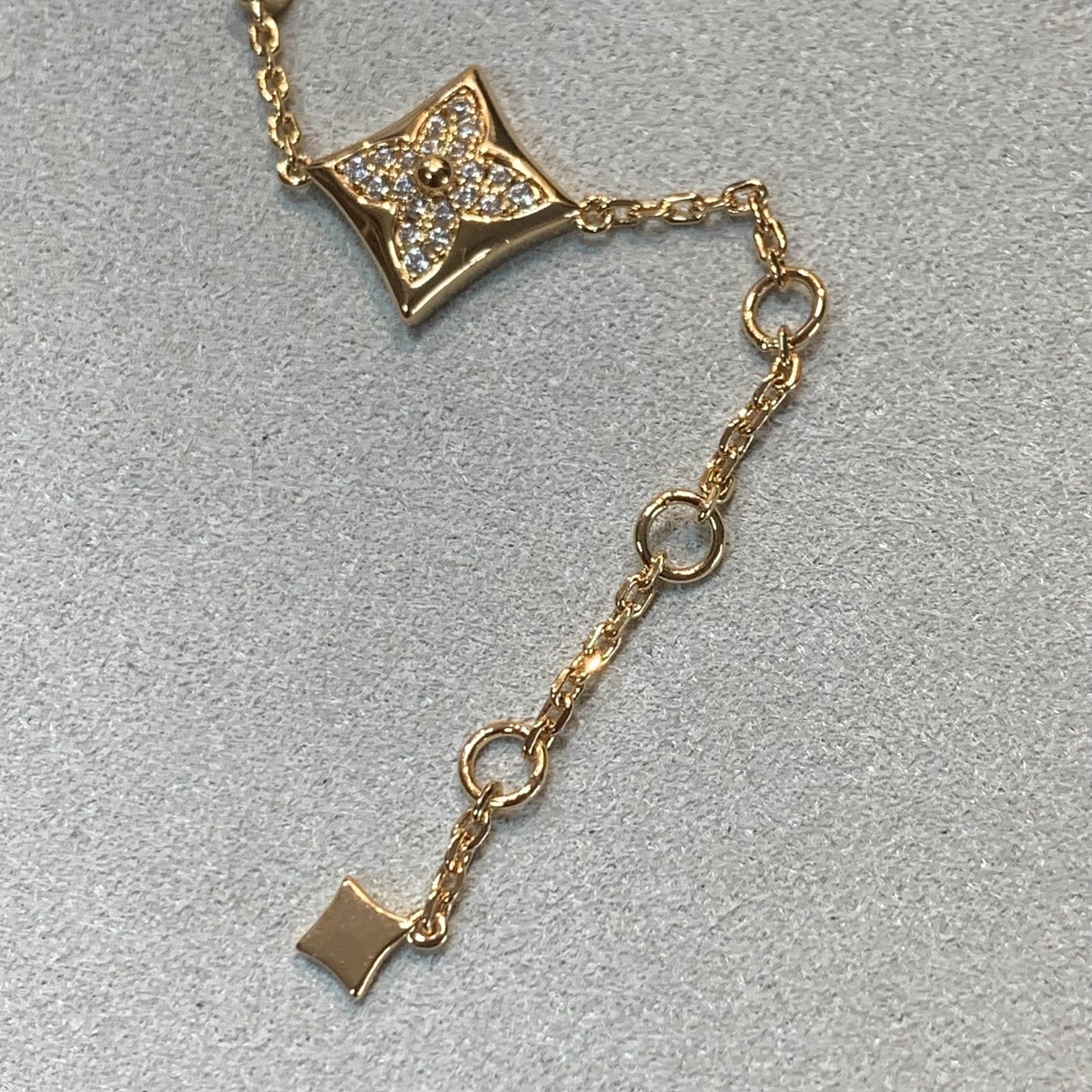 [Clover Jewelry]STAR AND SUN 4 MOTIFS GOLD DIAMONDS BRACELET