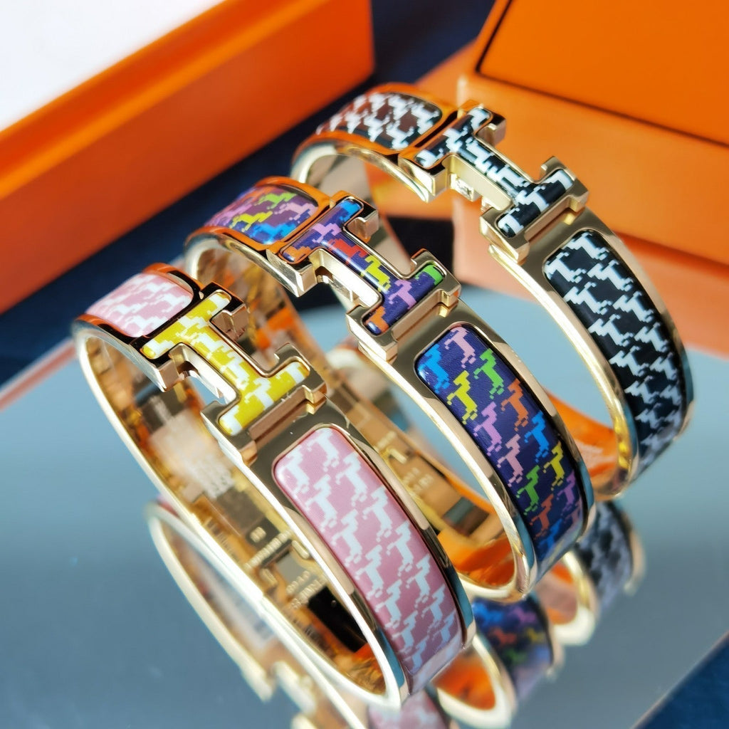 [クローバージュエリー] Hホースブレスレット 12MM