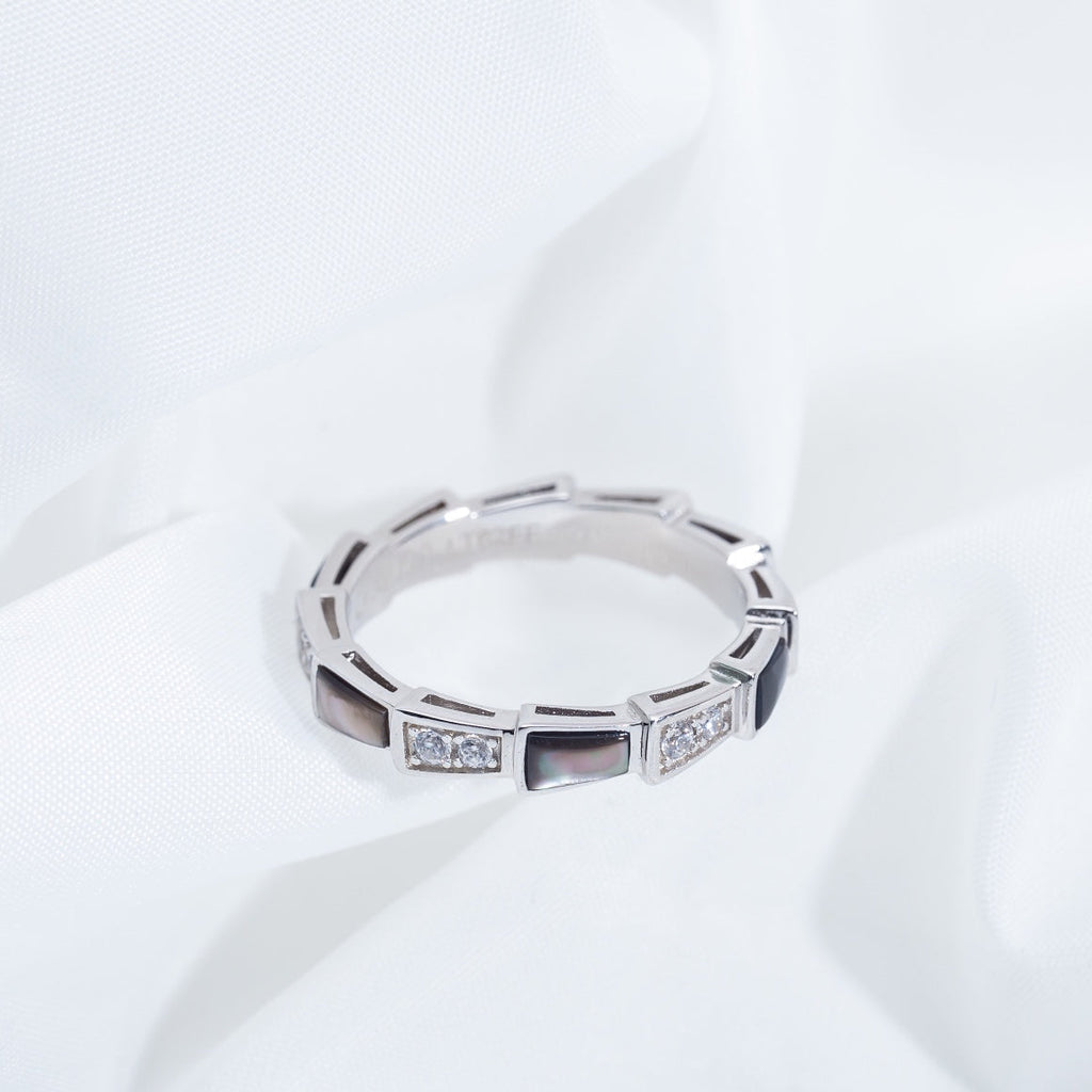 [Clover Jewelry]セルペンティ リング シルバー ダイヤモンド ブラックマザーオブパール 3MM