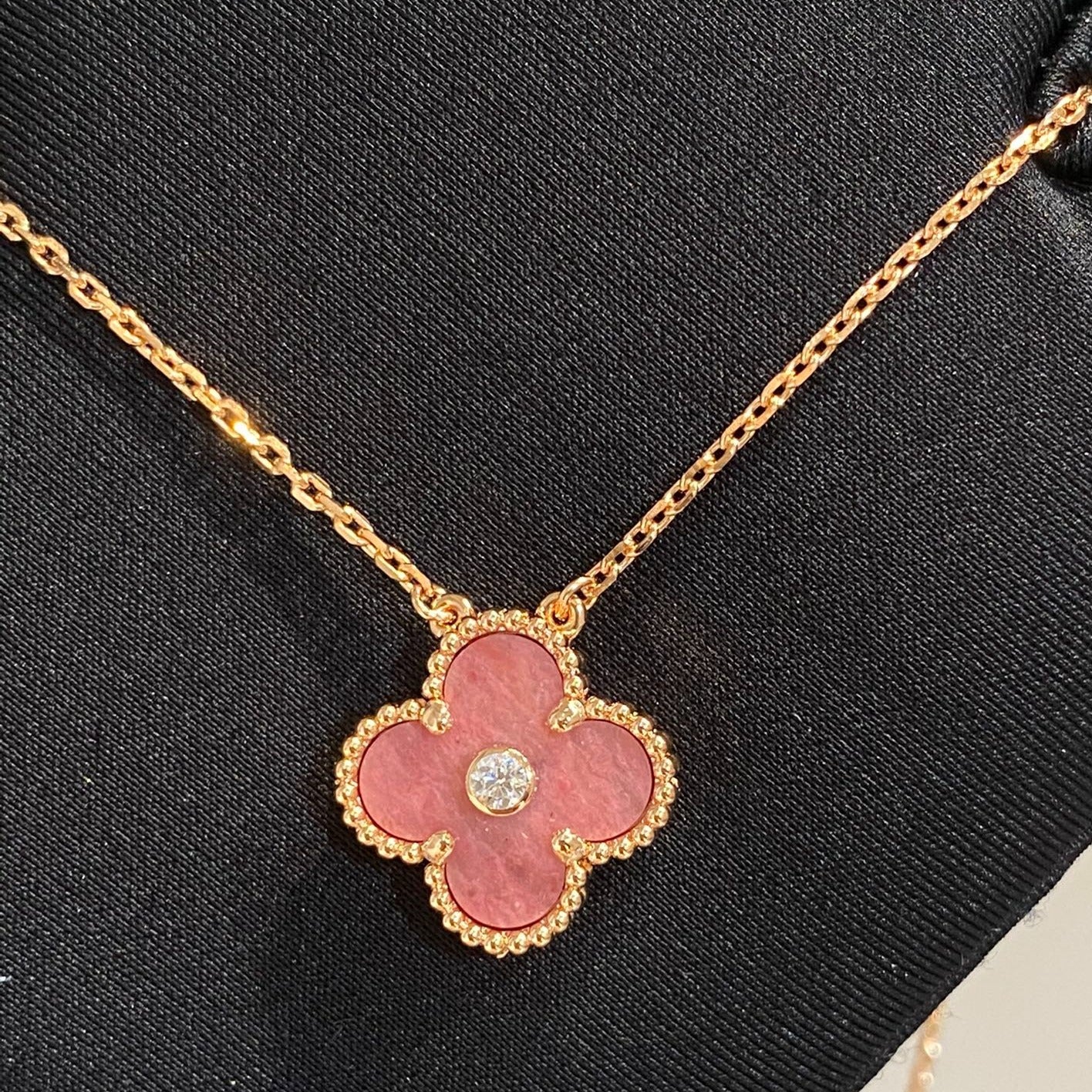 [Clover Jewelery]CLOVER 15MM DIAMOND RHODONITE NECKLACE