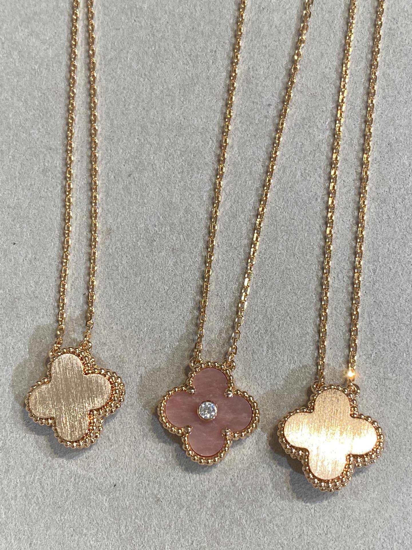[Clover Jewelry]CLOVER 15MM DIAMOND RHODONITE HALSKETTE