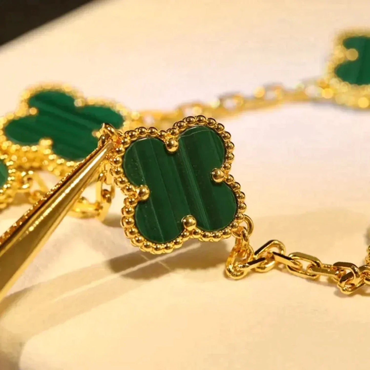 [Clover Jewelery]CLOVER 5 MOTIFS MALACHITE BRACELET