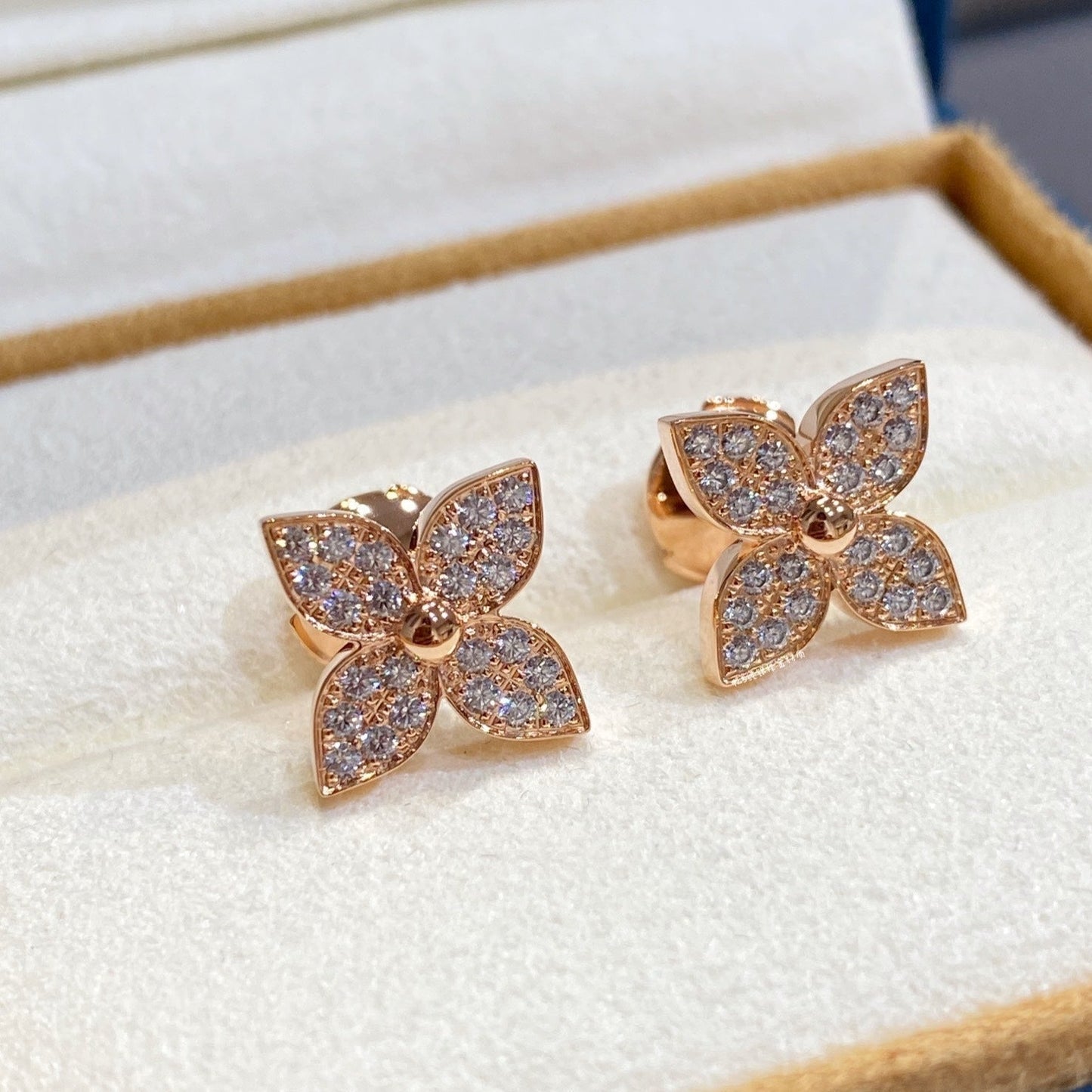 [Clover Jewelery]STAR DIAMOND EARRINGS