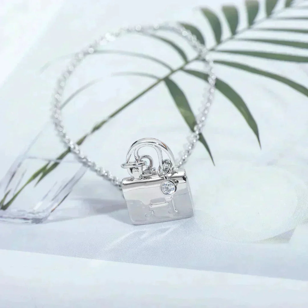 [Clover Jewelry]AMULETTE PEDANT SILVER NECKLACE
