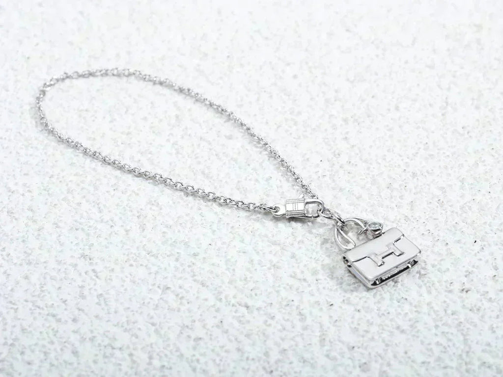 [Clover Jewelry]AMULETTE PEDANT SILVER NECKLACE
