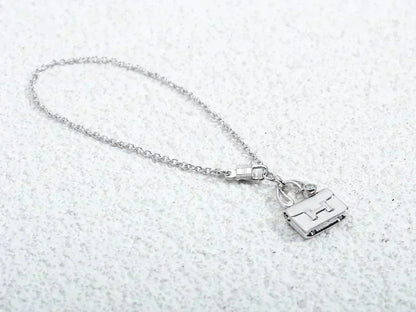 [Clover Jewelery]AMULETTE PEDANT SILVER NECKLACE
