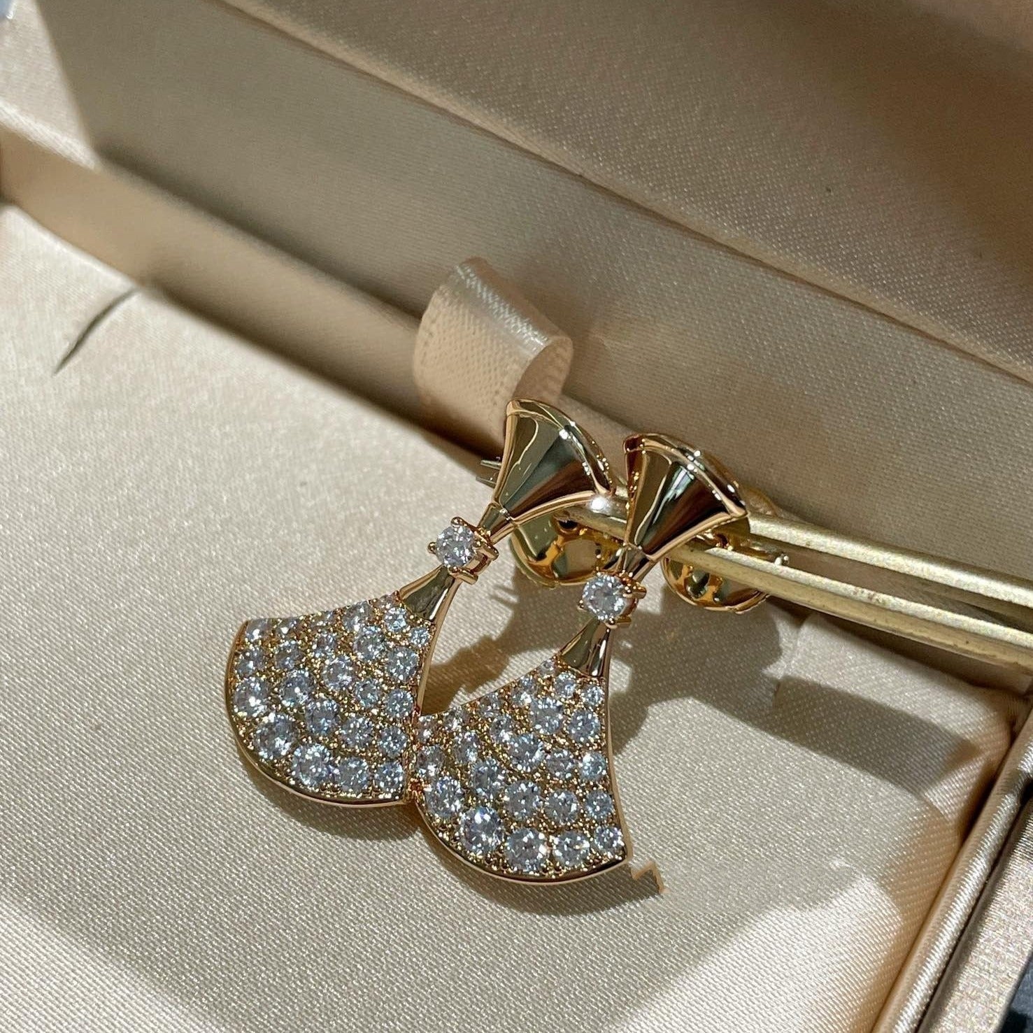 [Clover Jewelry]DREAM EARRINGS DIAMOND