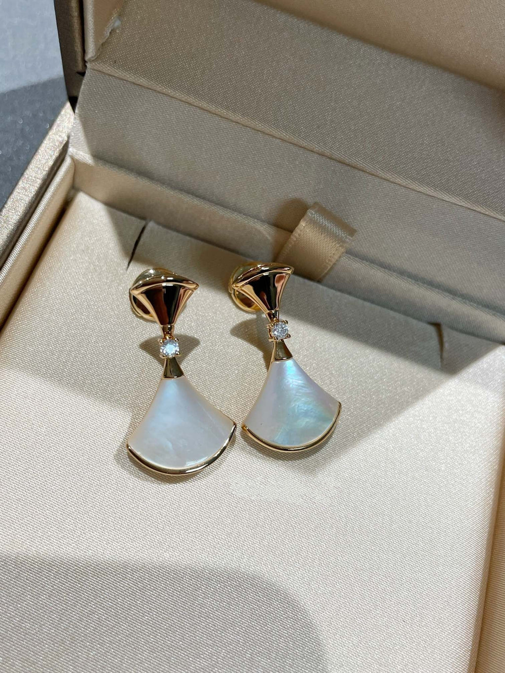 [Clover Jewelry]DREAM MOP 1 DIAMOND EARRINGS