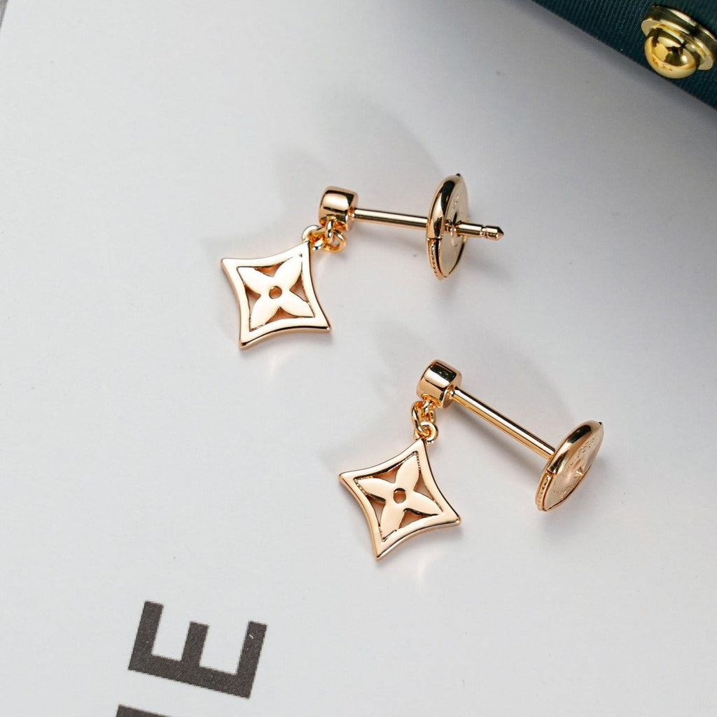 [Clover Jewelry]スターイヤリング ゴールド