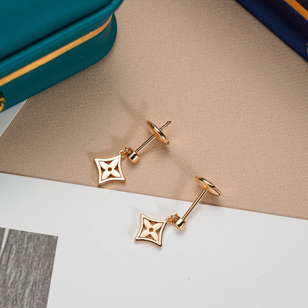 [Clover Jewelry]スターイヤリング ゴールド