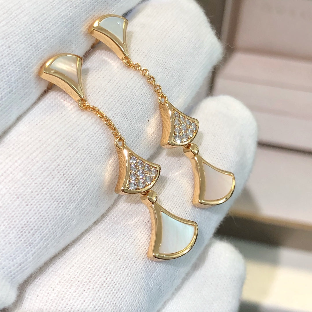 [Clover Jewelery]DREAM EARRINGS 3 MOTIFS DIAMOND MOP PINK GOLD