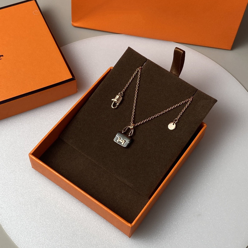 [Clover Jewelry]コンスタンス ブラックペンダント ピンクゴールドネックレス