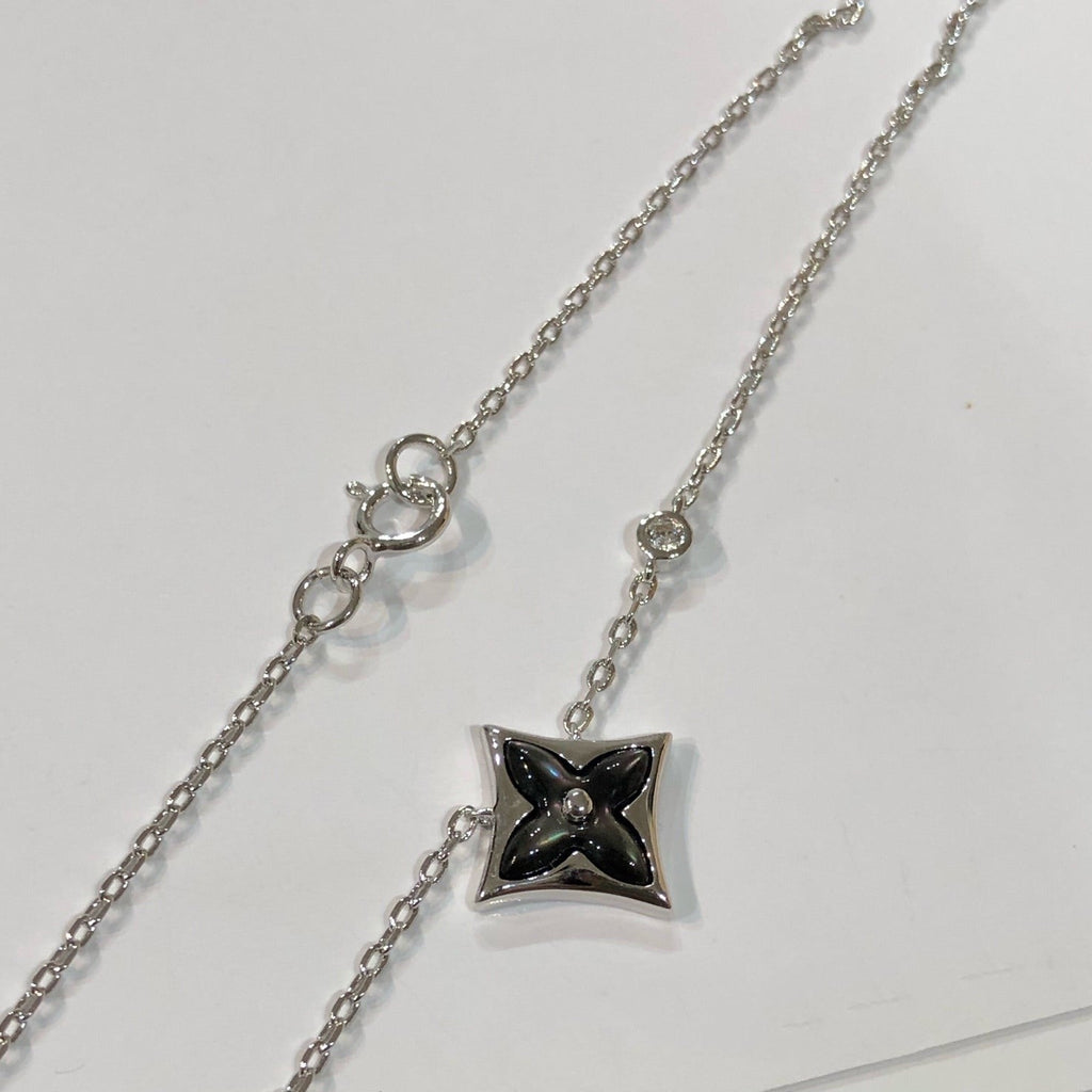 [クローバージュエリー]スター ブラック マザーオブパール ネックレス