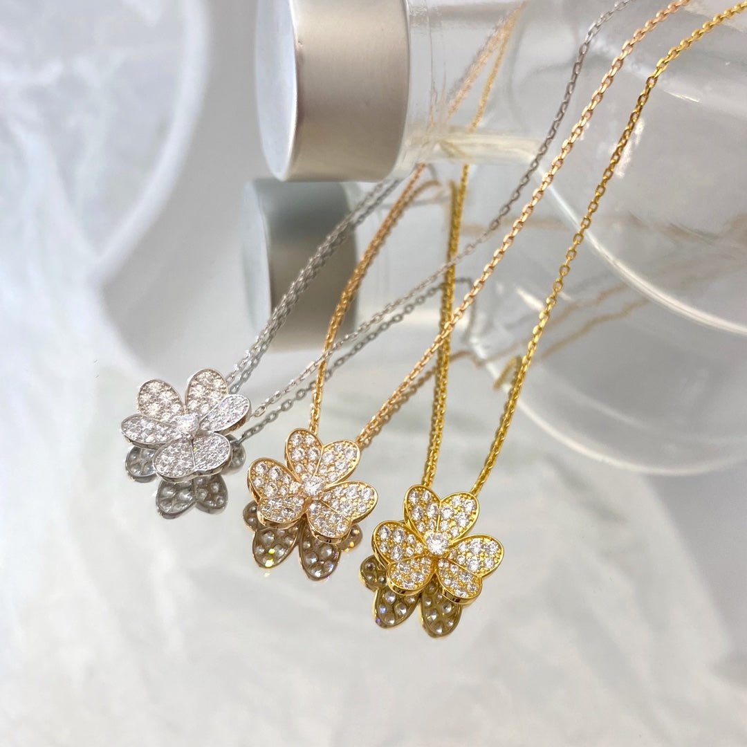 [Kleeblatt Schmuck] BLUMEN DIAMANT HALSKETTE