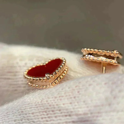 [Clover Jewelery]HEART CARNELIAN STUD EARRINGS