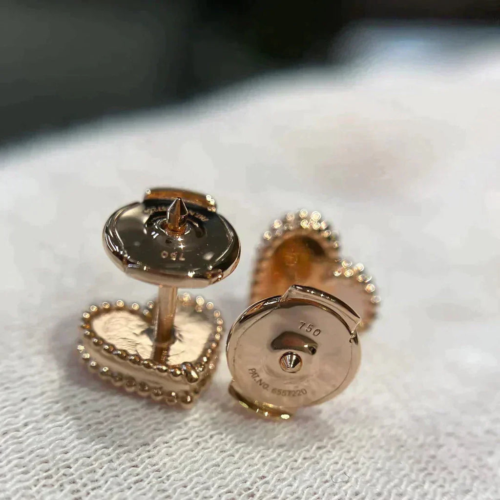 [Clover Jewelry]ハートカーネリアン スタッドピアス