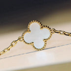 [Kleeblatt Schmuck]KLEE 20 MOTIVE WEISS PERLMUTTHALSBAND