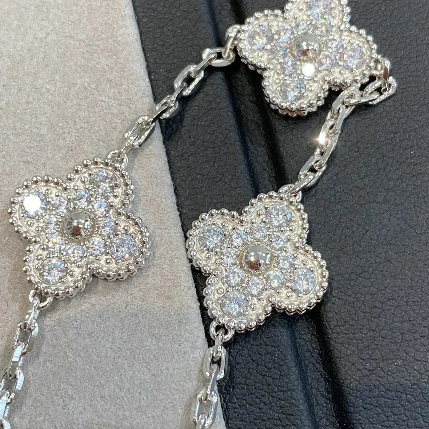 [Clover Jewelry]CLOVER 5 MOTIFS  DIAMOND BRACELET SILVER