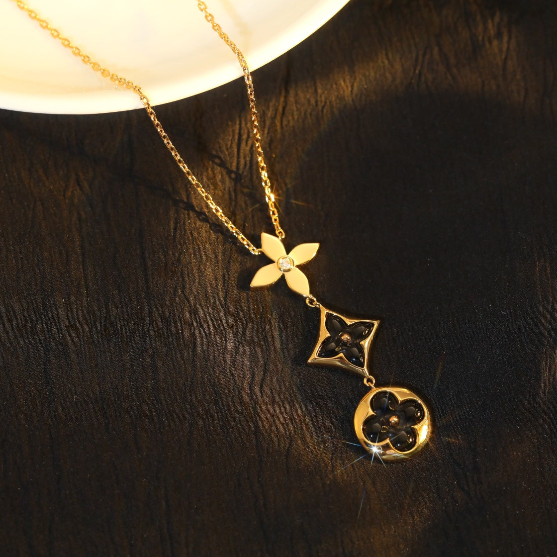 [Clover Jewelery]STAR AND SUN ONYX PINK GOLD NECKLACE