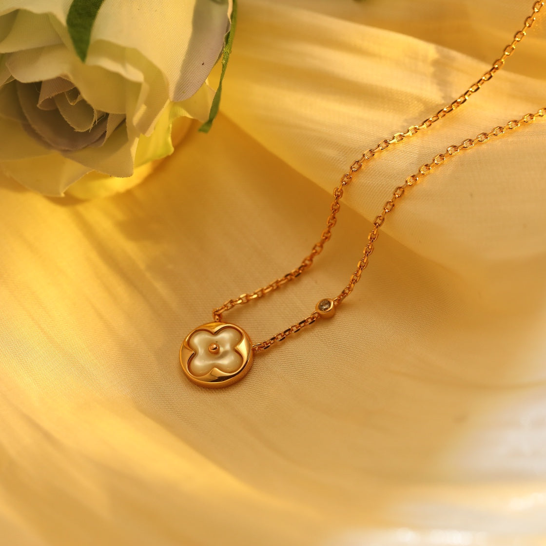 [Clover Jewelery]SUN PEDANT PINK GOLD 1 DIAMOND NECKLACE
