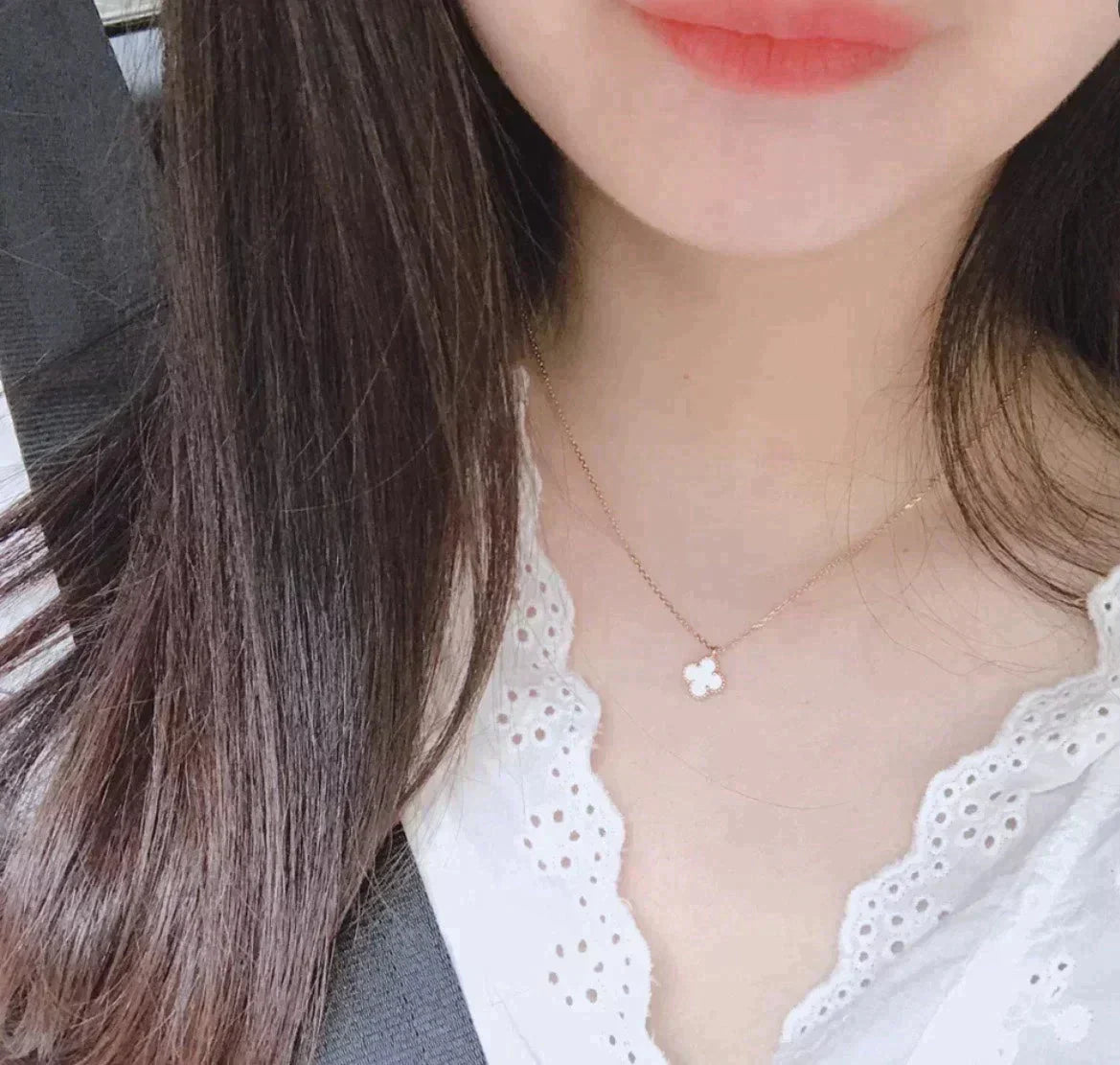 [Clover Jewelery]CLOVER MINI 9.5MM WHITE MOTHER-OF-PEARL NECKLACE