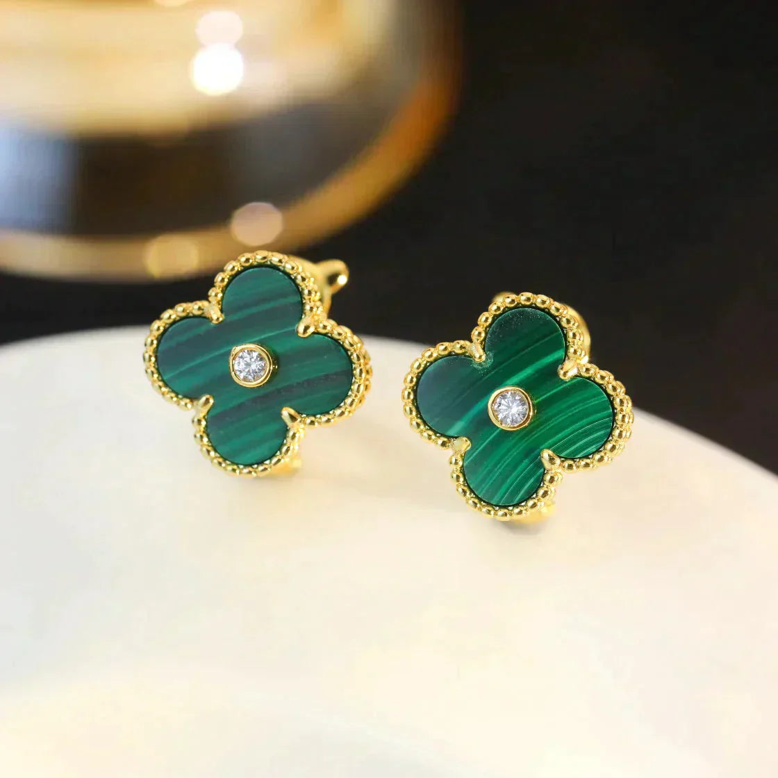 [Clover Jewelry]KLEINE CLOVER OHRRINGE MIT 1 MOTIV, MALACHIT UND DIAMANTEN