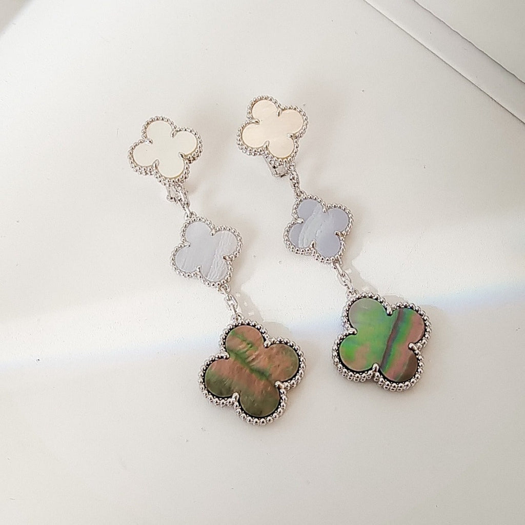 [Clover Jewelry]CLOVER 3 MOTIVE CHALCEDON DUNKEL PERLMUTT SILBER OHRRINGE