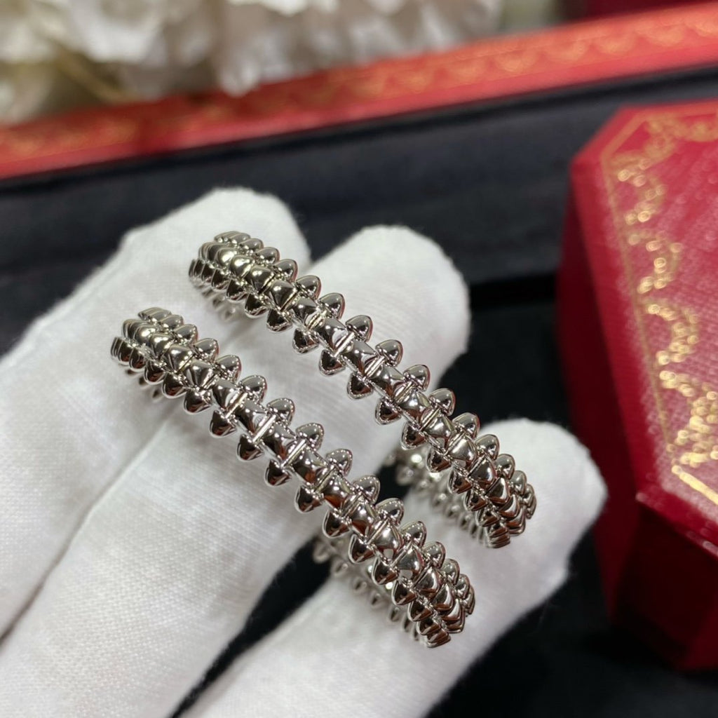 [クローバージュエリー]クラッシュラージフープピアス