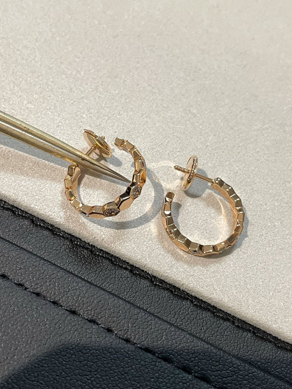 クローバーデザイン 四つ葉のクローバー型リング