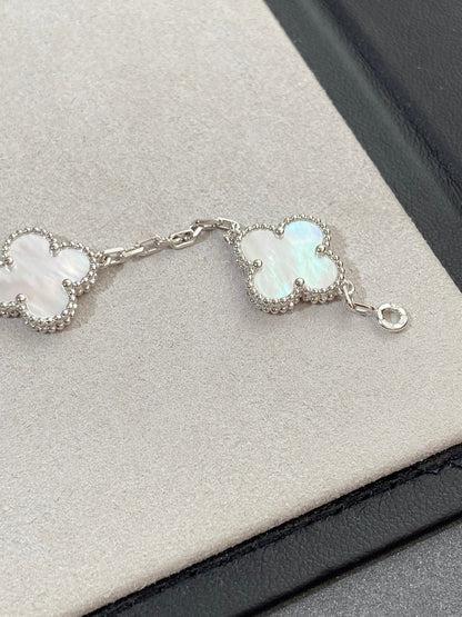 [Clover Jewelery]CLOVER SILVER MOP 5 MOTIF BRACELET
