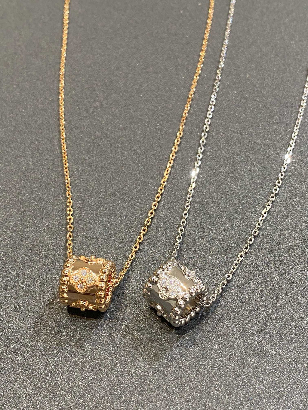 [クローバージュエリー]ペルレーペンダントシルバーダイヤモンドネックレス