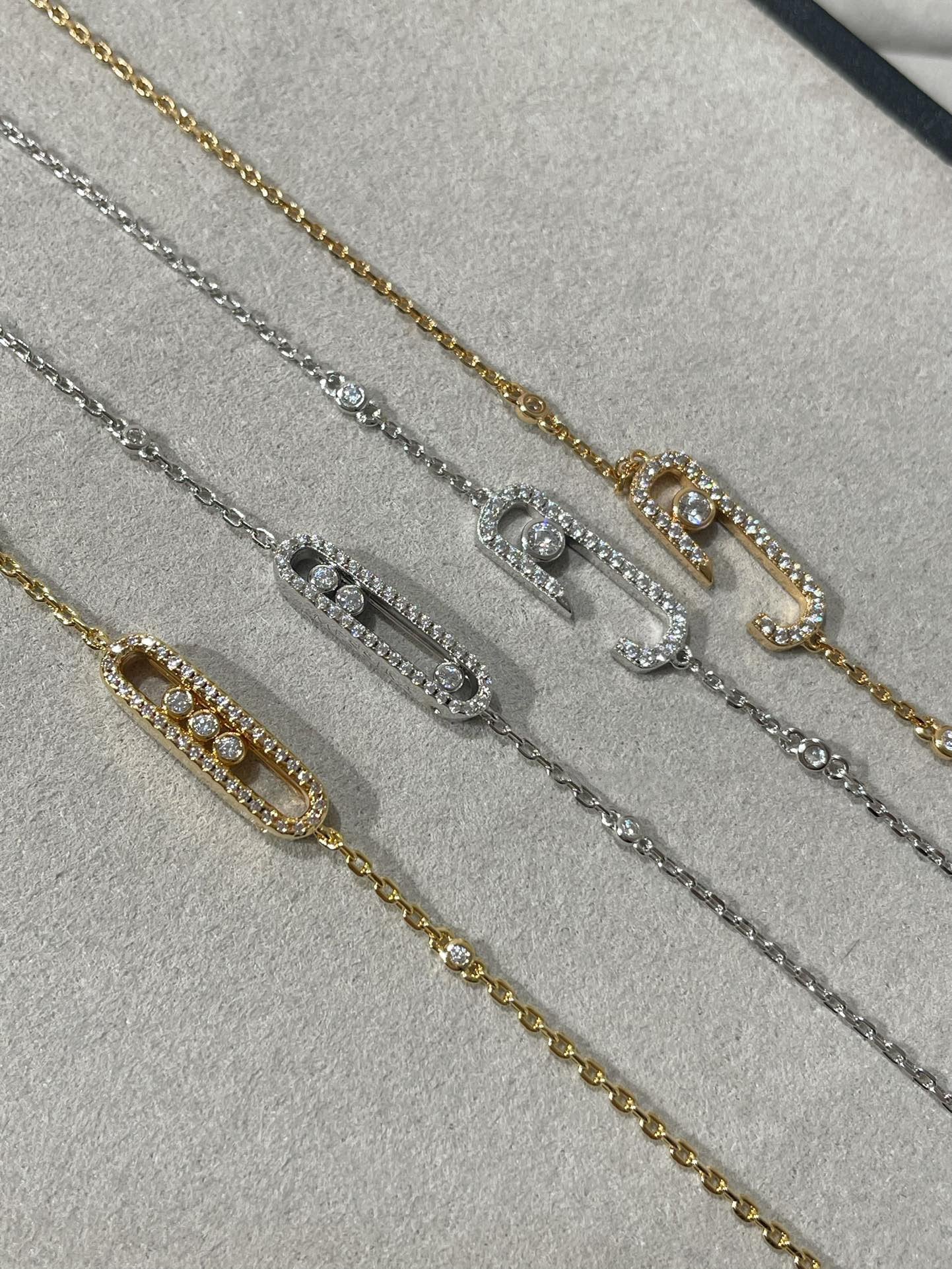 [Clover Jewelry]BABY MOVE DIAMOND BRACELET