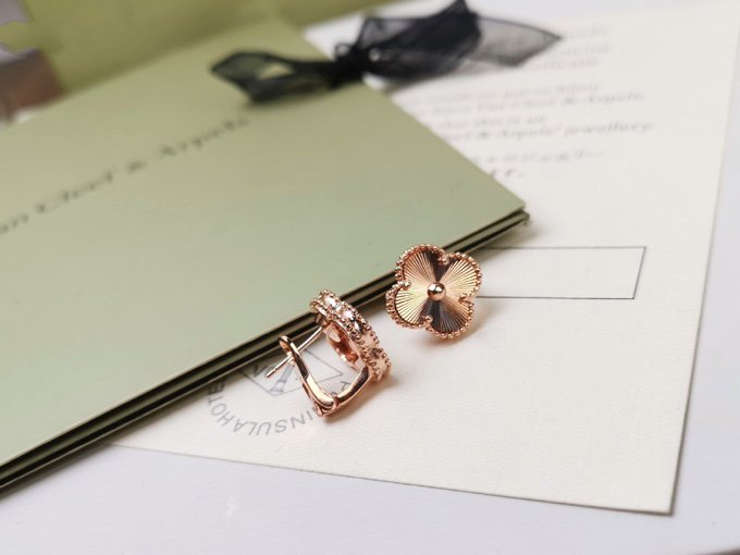 [Clover Jewelry]CLOVER MEDIUM OHRSTECKER