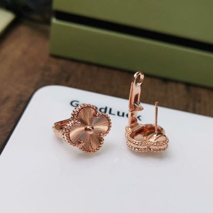 [Clover Jewelery]CLOVER MEDIUM STUD EARRINGS