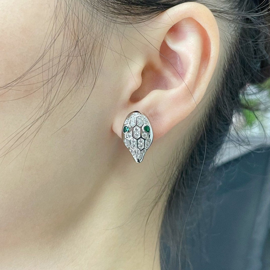[Clover Jewelry]サーペント ダイヤモンド スタッド ピアス