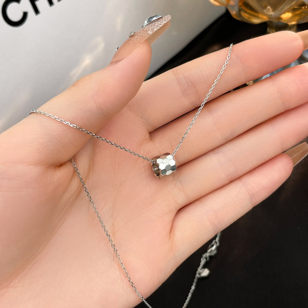 [Clover Jewelry]BEE MINI NECKLACE