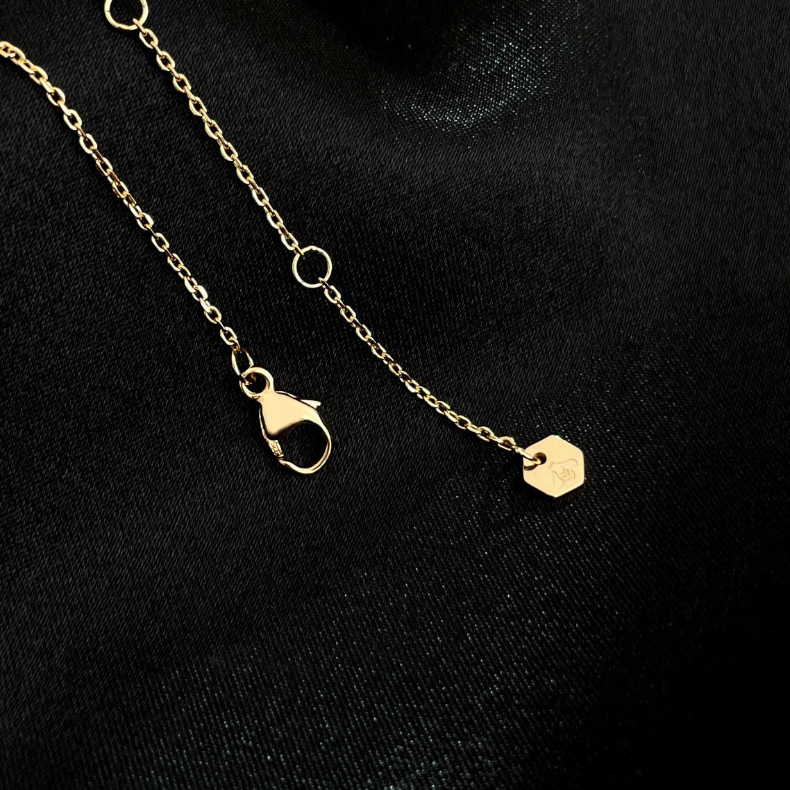 [Clover Jewelry]BEE MINI-HALSKETTE