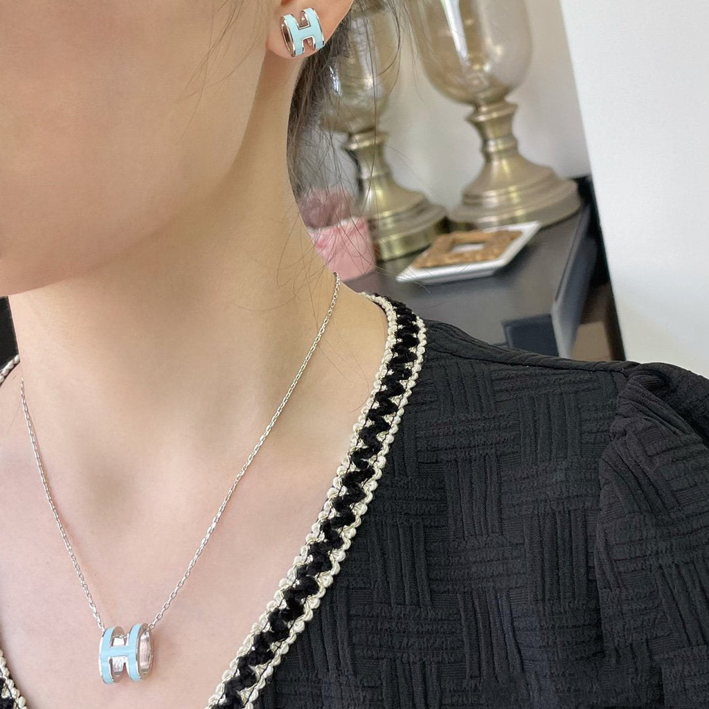[Clover Jewelry]POP H スカイブルー ネックレス