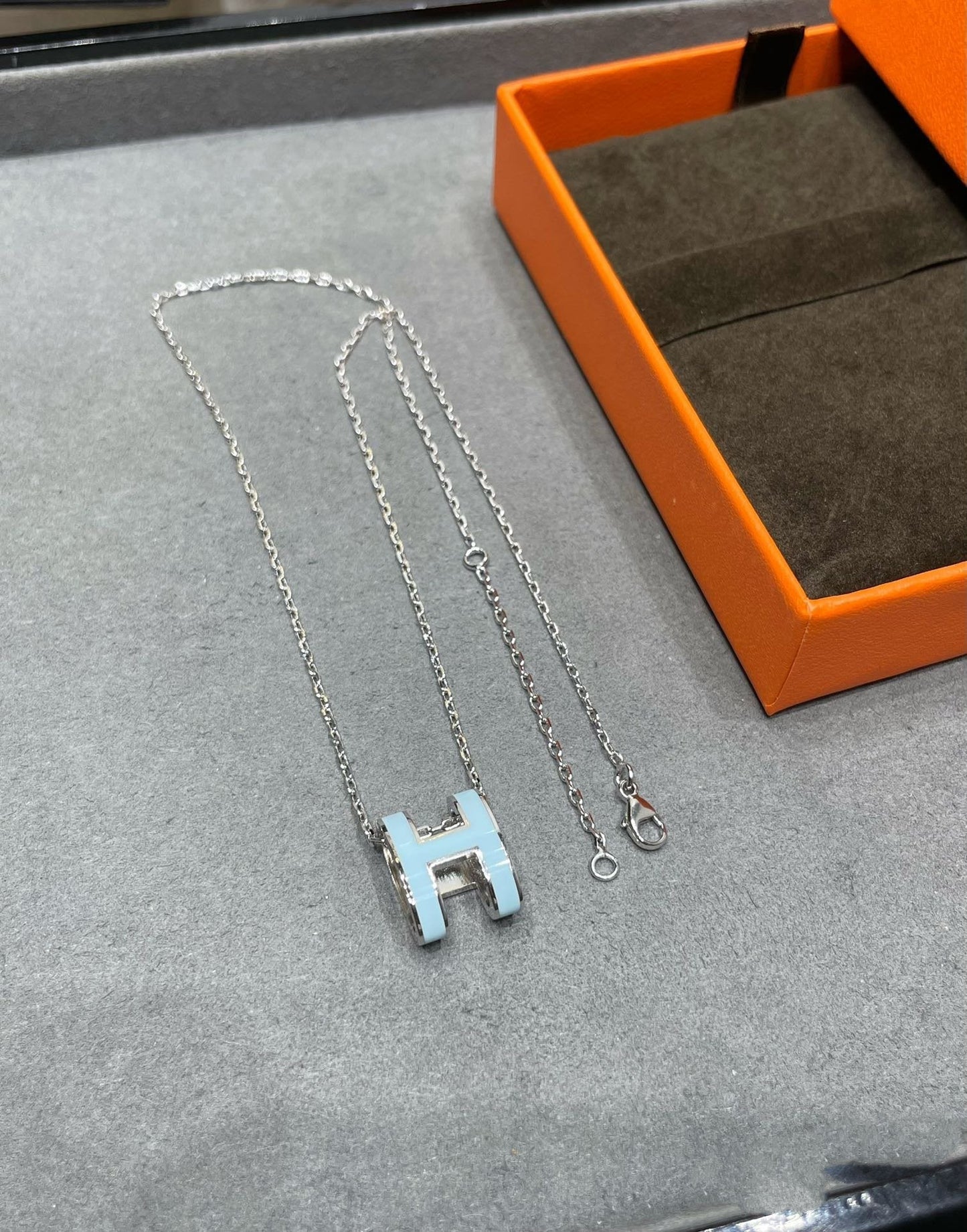 [Clover Jewelery]POP H SKY BLUE NECKLACE