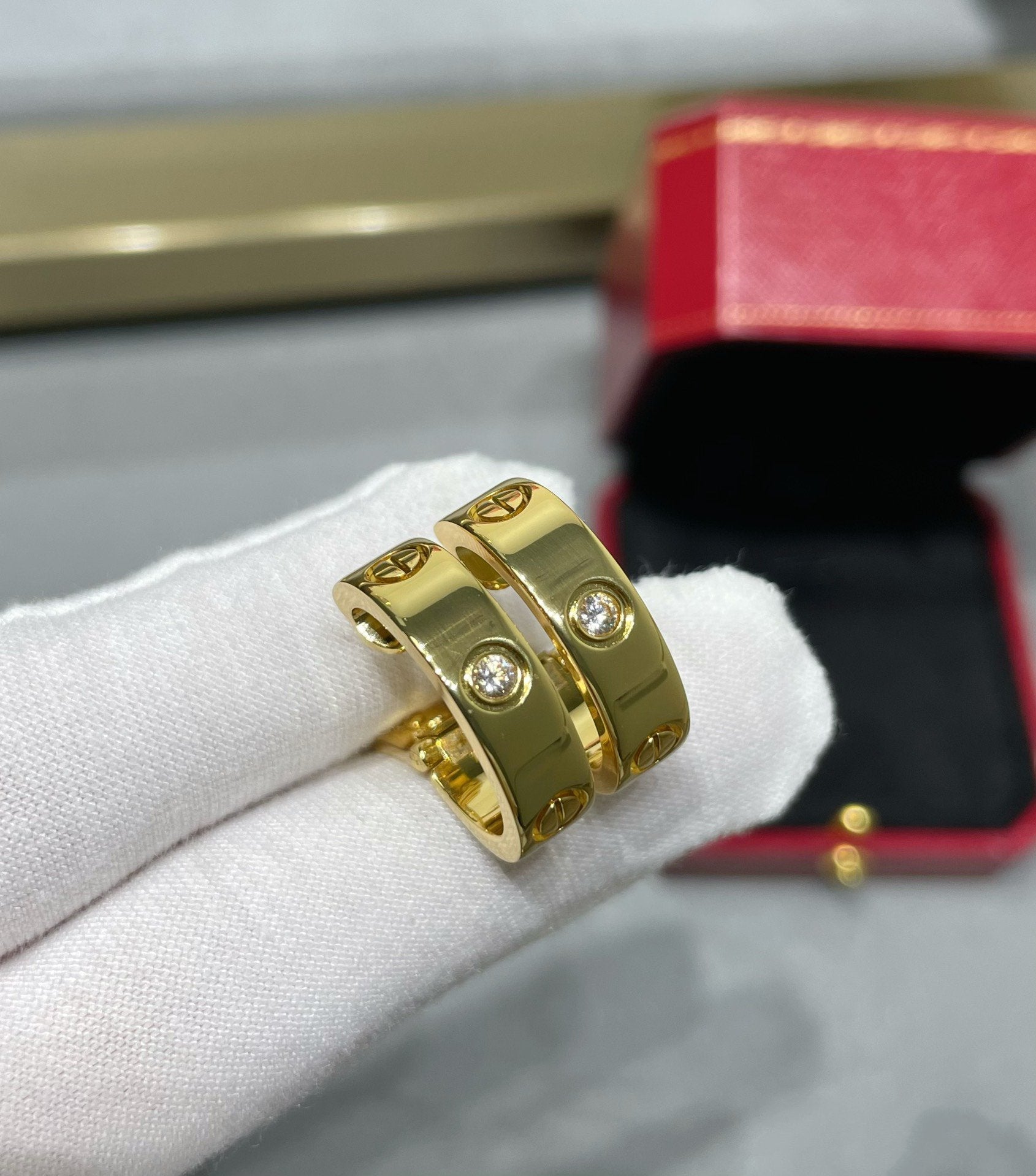 [Clover Jewelry]LOVE 5.5MM 1 DIAMOND EARRINGS