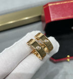 [クローバージュエリー]LOVE 5.5MM 1ダイヤモンドピアス