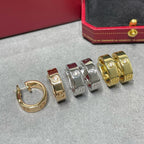 [クローバージュエリー]LOVE 5.5MM 1ダイヤモンドピアス