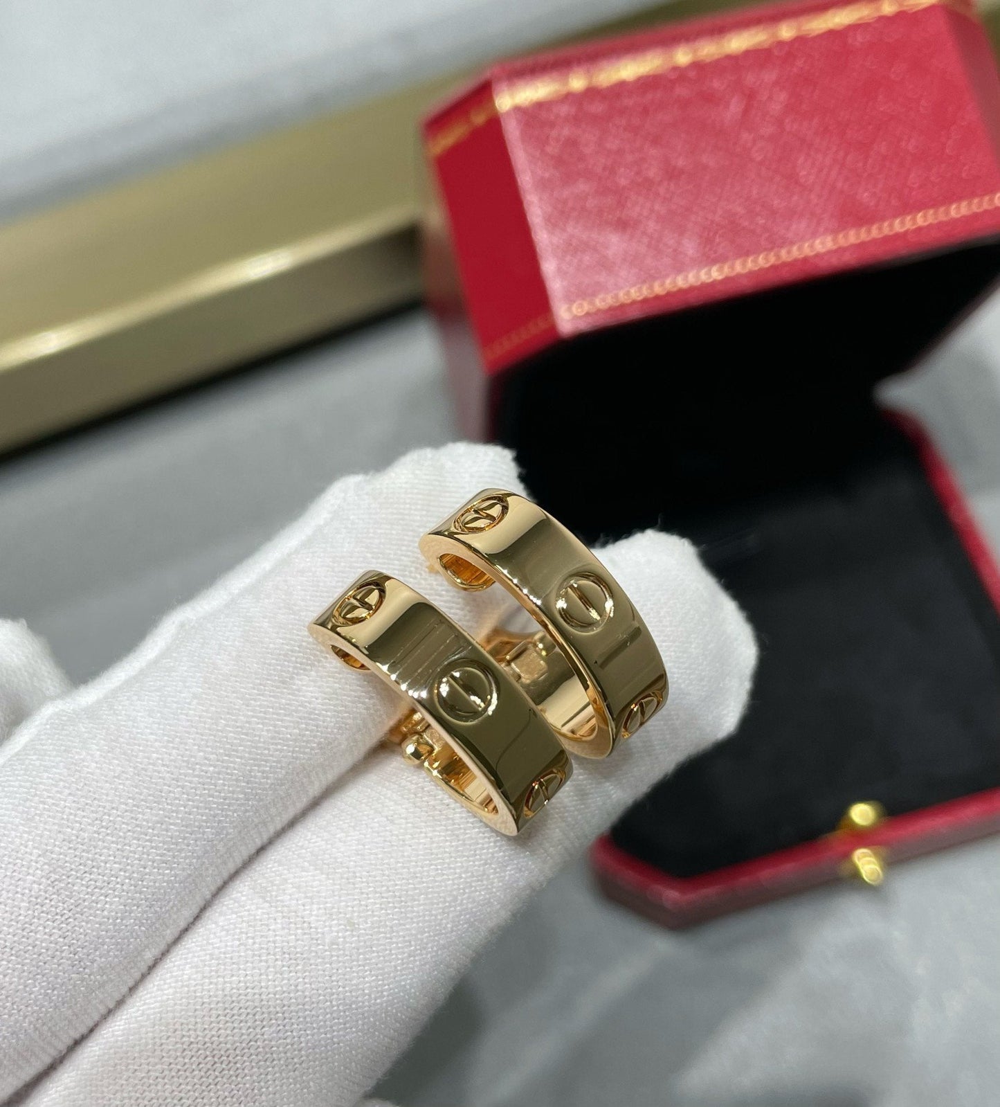 [Clover Jewelery]LOVE 5.5MM EARRINGS