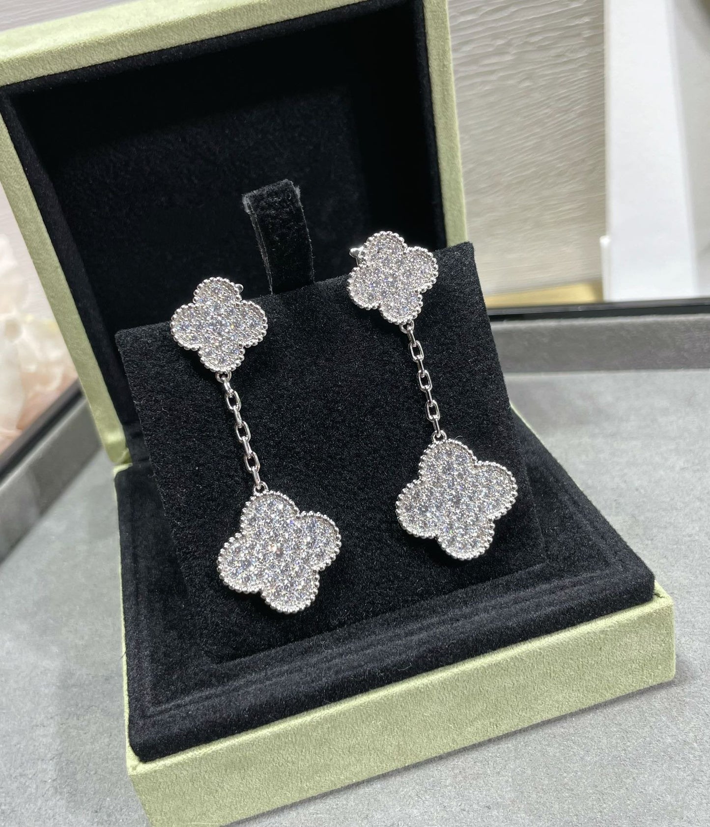 [Clover Jewelery]CLOVER 2 MOTIFS DIAMOND PAVED SILVER EARRINGS